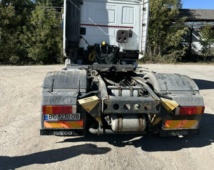 Белый Ивеко Стралис, объемом двигателя 12 л и пробегом 100 тыс. км за 7300 $, фото 6 на Automoto.ua