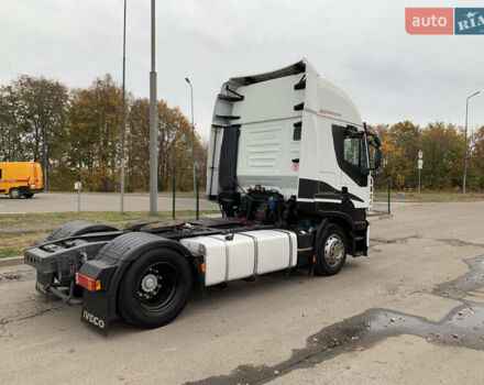 Белый Ивеко Стралис, объемом двигателя 12.88 л и пробегом 1000 тыс. км за 9700 $, фото 6 на Automoto.ua