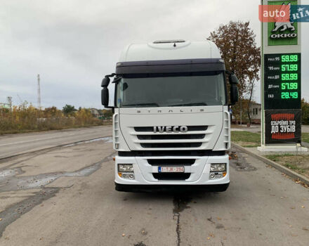 Белый Ивеко Стралис, объемом двигателя 12.88 л и пробегом 1000 тыс. км за 9700 $, фото 2 на Automoto.ua