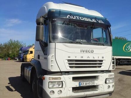 Белый Ивеко Стралис, объемом двигателя 10 л и пробегом 120 тыс. км за 4400 $, фото 1 на Automoto.ua