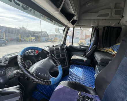 Чорний Івеко Stralis, об'ємом двигуна 10.31 л та пробігом 890 тис. км за 17500 $, фото 3 на Automoto.ua