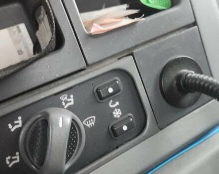 Белый Ивеко Треккер, объемом двигателя 0 л и пробегом 297 тыс. км за 55000 $, фото 10 на Automoto.ua