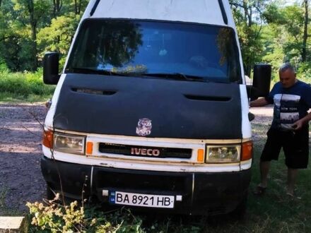 Івеко Другая 2003 у Тернополі на Automoto.ua Івеко Другая, об'ємом двигуна 6 л та пробігом 0 тис. км за 3800 $, фото 1 на Automoto.ua