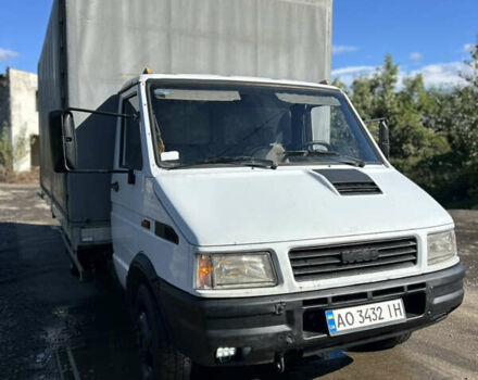 Белый Ивеко TurboDaily, объемом двигателя 2.5 л и пробегом 600 тыс. км за 6850 $, фото 2 на Automoto.ua