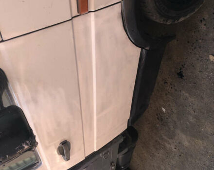 Белый Ивеко TurboDaily, объемом двигателя 2.5 л и пробегом 350 тыс. км за 3300 $, фото 7 на Automoto.ua