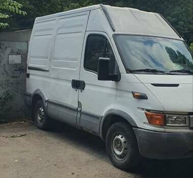 Білий Івеко TurboDaily, об'ємом двигуна 0 л та пробігом 386 тис. км за 3850 $, фото 1 на Automoto.ua