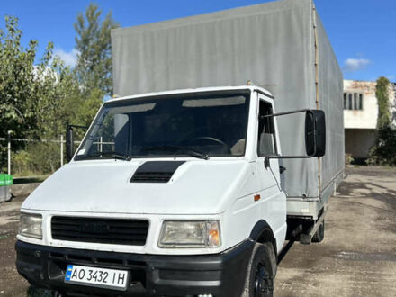 Белый Ивеко TurboDaily, объемом двигателя 2.5 л и пробегом 600 тыс. км за 6850 $, фото 1 на Automoto.ua