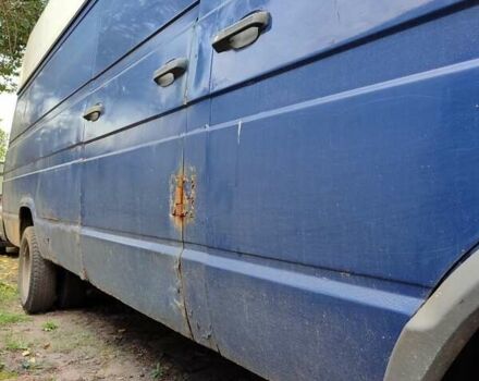 Синий Ивеко TurboDaily, объемом двигателя 2.8 л и пробегом 492 тыс. км за 2800 $, фото 6 на Automoto.ua