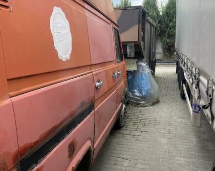 Помаранчевий Івеко TurboDaily, об'ємом двигуна 2.5 л та пробігом 350 тис. км за 1200 $, фото 2 на Automoto.ua