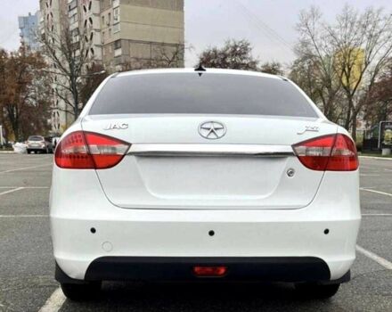 Белый Джак Джей5, объемом двигателя 1.5 л и пробегом 16 тыс. км за 6999 $, фото 1 на Automoto.ua