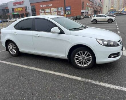Белый Джак Джей5, объемом двигателя 1.5 л и пробегом 16 тыс. км за 6500 $, фото 1 на Automoto.ua