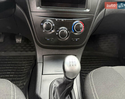 Красный Джак Джей5, объемом двигателя 1.5 л и пробегом 98 тыс. км за 3950 $, фото 23 на Automoto.ua