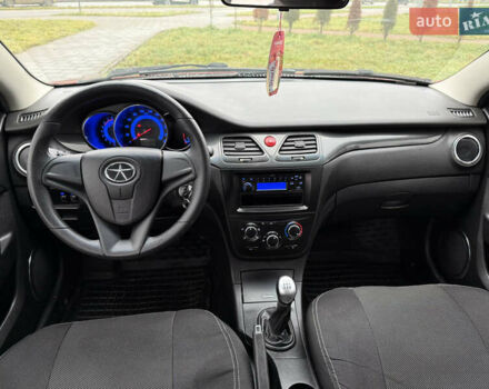 Красный Джак Джей5, объемом двигателя 1.5 л и пробегом 98 тыс. км за 3950 $, фото 20 на Automoto.ua