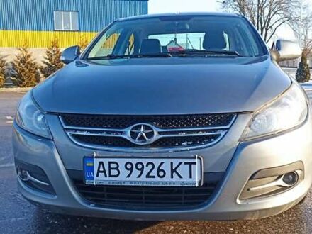Джак Джей5 2014 в Хмельнике на Automoto.ua Серый Джак Джей5, объемом двигателя 1.8 л и пробегом 155 тыс. км за 5000 $, фото 1 на Automoto.ua