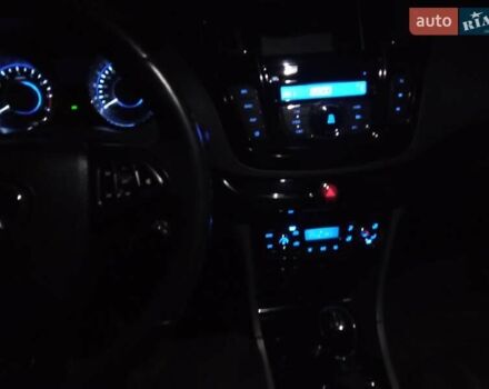 Джак Джей6 2015 в Тернополе на Automoto.ua Белый Джак Джей6, объемом двигателя 2 л и пробегом 88 тыс. км за 9000 $, фото 25 на Automoto.ua