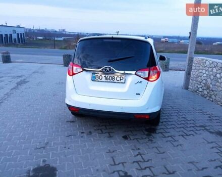 Джак Джей6 2015 в Тернополе на Automoto.ua Белый Джак Джей6, объемом двигателя 2 л и пробегом 88 тыс. км за 9000 $, фото 6 на Automoto.ua