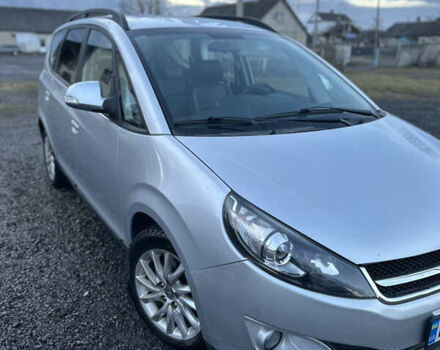 Серый Джак Джей6, объемом двигателя 2 л и пробегом 104 тыс. км за 6100 $, фото 4 на Automoto.ua