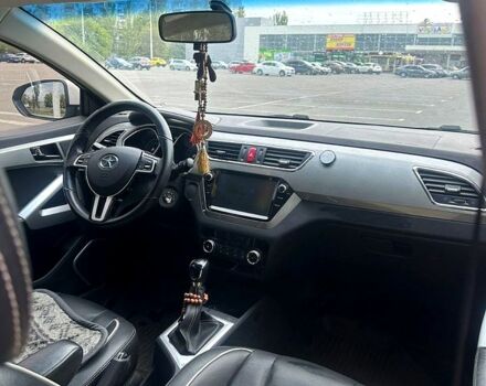 Джак С2 2016 у Славянске на Automoto.ua Білий Джак С2, об'ємом двигуна 1.5 л та пробігом 51 тис. км за 9000 $, фото 8 на Automoto.ua