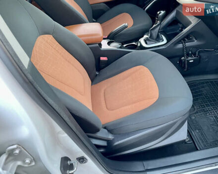 Білий Джак С5, об'ємом двигуна 2 л та пробігом 80 тис. км за 8700 $, фото 17 на Automoto.ua