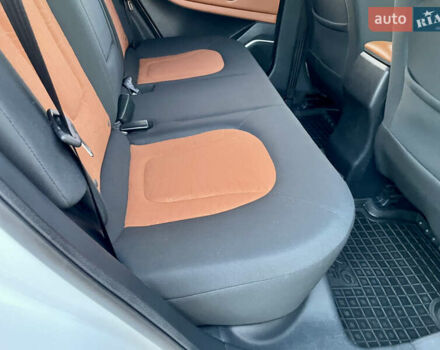 Білий Джак С5, об'ємом двигуна 2 л та пробігом 80 тис. км за 8700 $, фото 14 на Automoto.ua