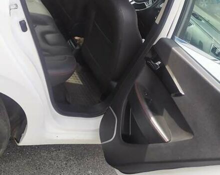 Белый Джак iEV7S, объемом двигателя 0 л и пробегом 87 тыс. км за 15900 $, фото 4 на Automoto.ua