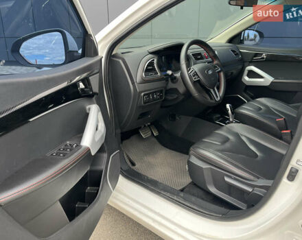Белый Джак iEV7S, объемом двигателя 0 л и пробегом 59 тыс. км за 9900 $, фото 8 на Automoto.ua