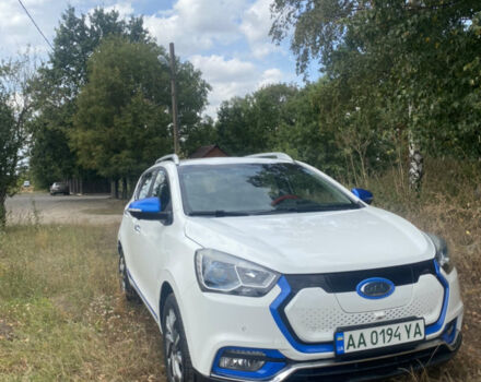 Белый Джак iEV7S, объемом двигателя 0 л и пробегом 53 тыс. км за 13000 $, фото 1 на Automoto.ua