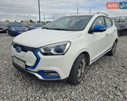 Белый Джак iEV7S, объемом двигателя 0 л и пробегом 12 тыс. км за 14000 $, фото 1 на Automoto.ua