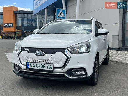 Белый Джак iEV7S, объемом двигателя 0 л и пробегом 59 тыс. км за 9700 $, фото 1 на Automoto.ua
