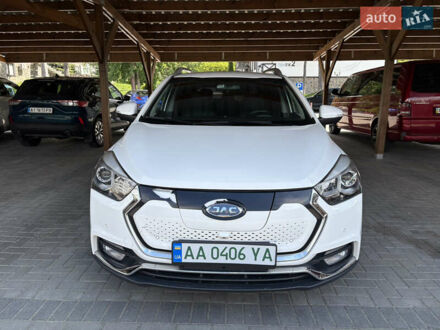 Джак iEV7S 2019 в Киеве на Automoto.ua Белый Джак iEV7S, объемом двигателя 0 л и пробегом 58 тыс. км за 11600 $, фото 1 на Automoto.ua
