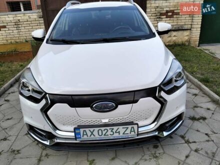 Джак iEV7S 2019 в Харькове на Automoto.ua Белый Джак iEV7S, объемом двигателя 0 л и пробегом 66 тыс. км за 15000 $, фото 1 на Automoto.ua
