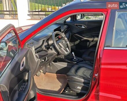 Красный Джак iEVS4, объемом двигателя 0 л и пробегом 70 тыс. км за 15000 $, фото 10 на Automoto.ua
