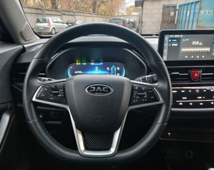 Красный Джак iEVS4, объемом двигателя 0 л и пробегом 64 тыс. км за 12690 $, фото 13 на Automoto.ua