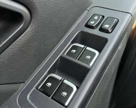 Коричневий Джак T8, об'ємом двигуна 2 л та пробігом 60 тис. км за 18999 $, фото 9 на Automoto.ua