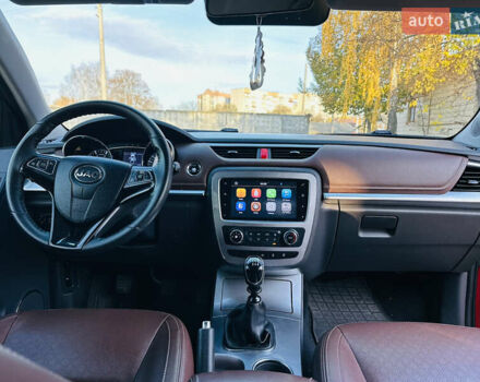 Красный Джак T8, объемом двигателя 2 л и пробегом 134 тыс. км за 16500 $, фото 6 на Automoto.ua