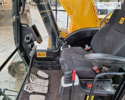 ЖЦБ 220, объемом двигателя 0 л и пробегом 3 тыс. км за 75413 $, фото 12 на Automoto.ua