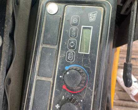 ЖЦБ 220LC Xtra, объемом двигателя 0 л и пробегом 11 тыс. км за 70000 $, фото 7 на Automoto.ua