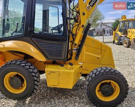 Жовтий ЖЦБ 2ЦКС, об'ємом двигуна 4 л та пробігом 250 тис. км за 51003 $, фото 49 на Automoto.ua