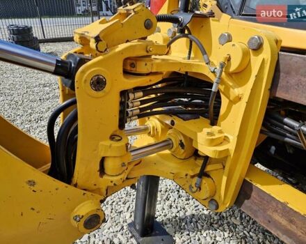 Жовтий ЖЦБ 2ЦКС, об'ємом двигуна 4 л та пробігом 250 тис. км за 51003 $, фото 35 на Automoto.ua