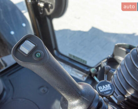 ЖЦБ 3ЦКС, объемом двигателя 0 л и пробегом 0 тыс. км за 109000 $, фото 29 на Automoto.ua