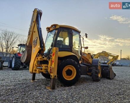 Желтый ЖЦБ 3ЦКС, объемом двигателя 4.4 л и пробегом 540 тыс. км за 58140 $, фото 3 на Automoto.ua