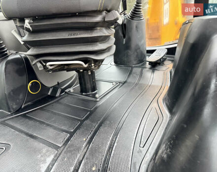 Жовтий ЖЦБ 3ЦКС, об'ємом двигуна 4.8 л та пробігом 1 тис. км за 109352 $, фото 10 на Automoto.ua