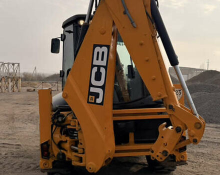 Желтый ЖЦБ 4ЦКС, объемом двигателя 0 л и пробегом 950 тыс. км за 63900 $, фото 12 на Automoto.ua