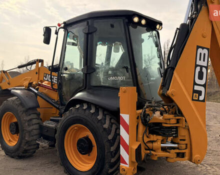 Желтый ЖЦБ 4ЦКС, объемом двигателя 0 л и пробегом 950 тыс. км за 63900 $, фото 10 на Automoto.ua