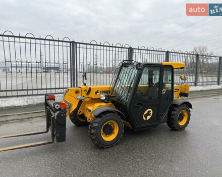 Жовтий ЖЦБ 525-60 Hi-Viz, об'ємом двигуна 0 л та пробігом 4 тис. км за 63637 $, фото 8 на Automoto.ua