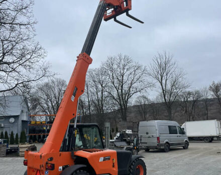 Помаранчевий ЖЦБ 525-60 Hi-Viz, об'ємом двигуна 2.8 л та пробігом 0 тис. км за 47200 $, фото 6 на Automoto.ua