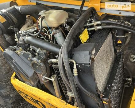 Желтый ЖЦБ 530-70, объемом двигателя 4.4 л и пробегом 8 тыс. км за 26500 $, фото 8 на Automoto.ua
