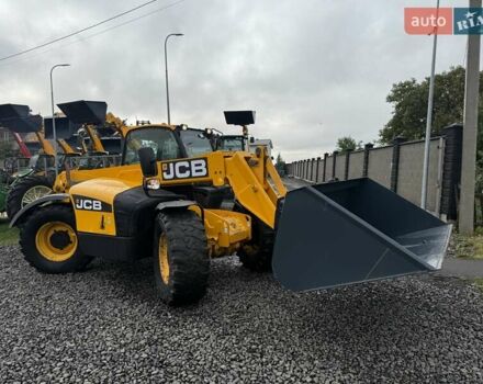 ЖЦБ 530-70 2005 в Луцке на Automoto.ua Желтый ЖЦБ 530-70, объемом двигателя 0 л и пробегом 7 тыс. км за 37900 $, фото 10 на Automoto.ua