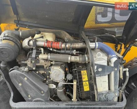 ЖЦБ 530-70 2005 в Луцке на Automoto.ua Желтый ЖЦБ 530-70, объемом двигателя 0 л и пробегом 7 тыс. км за 37900 $, фото 14 на Automoto.ua