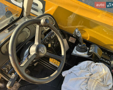 ЖЦБ 531-70 2012 в Каменце-Подольском на Automoto.ua ЖЦБ 531-70, объемом двигателя 0 л и пробегом 560 тыс. км за 39999 $, фото 7 на Automoto.ua
